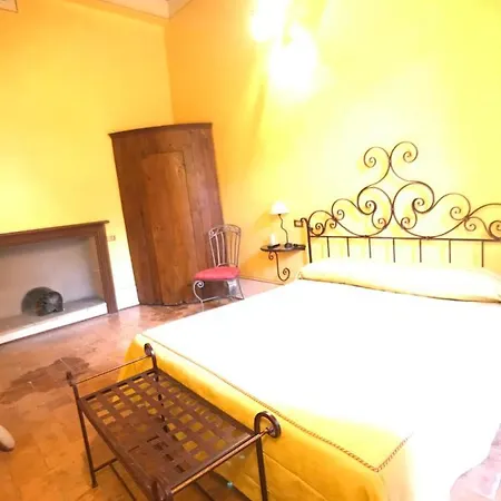 camere della vecchia posta Trevi Esterno foto